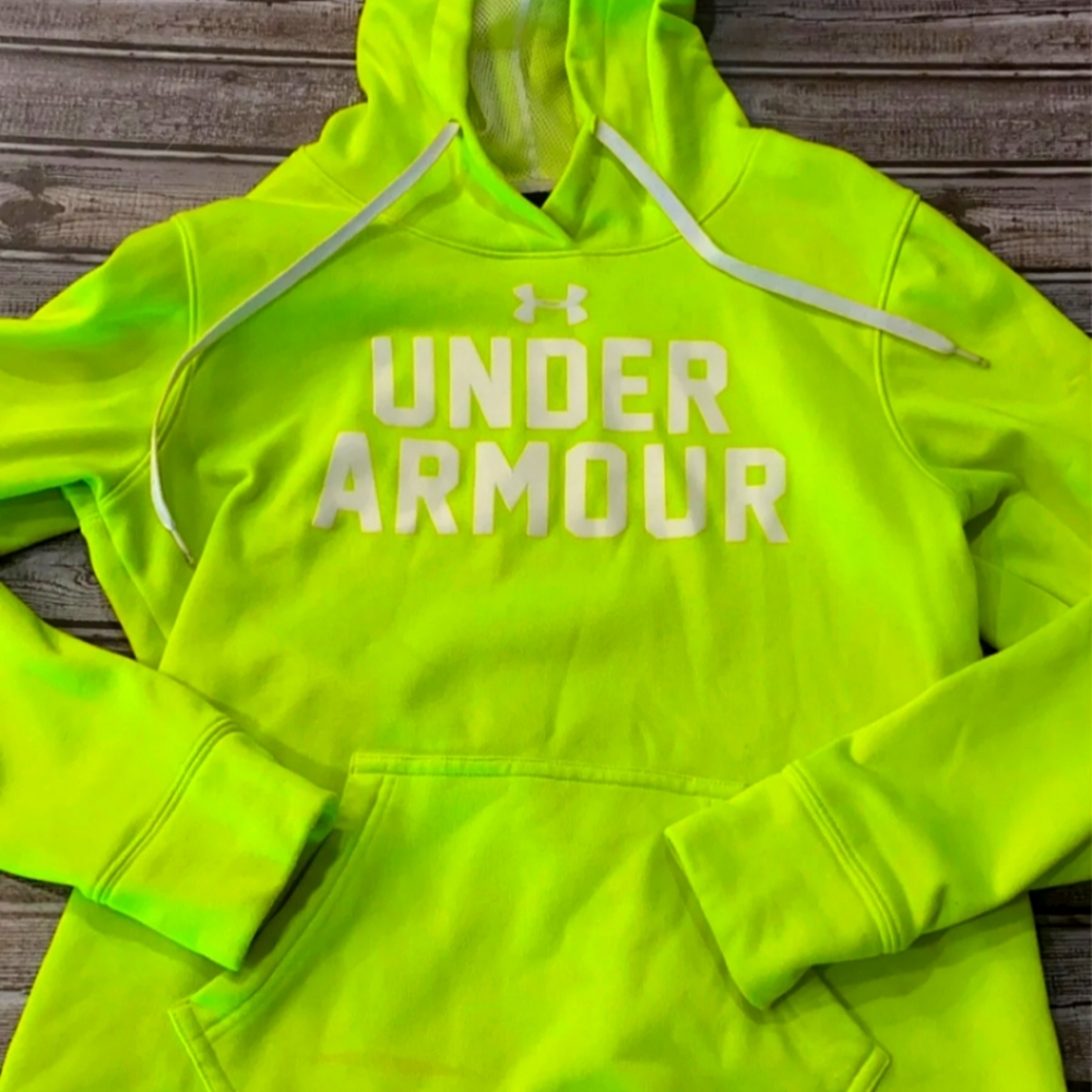 Under Armour hoodie (s)